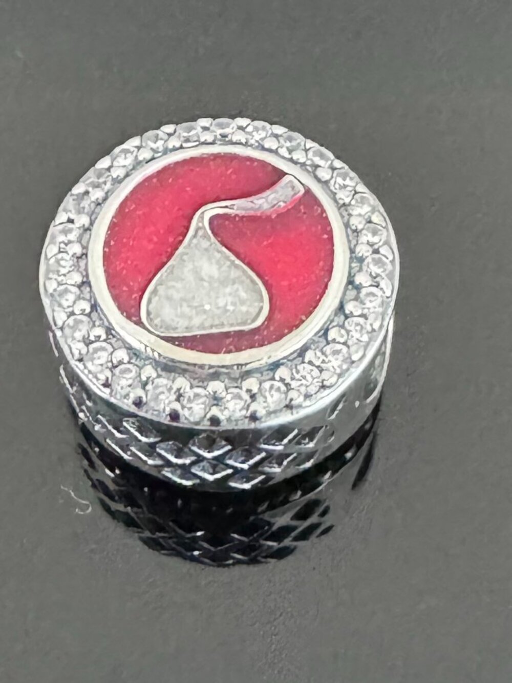 Pandora KISSES Chocolate Red Charm